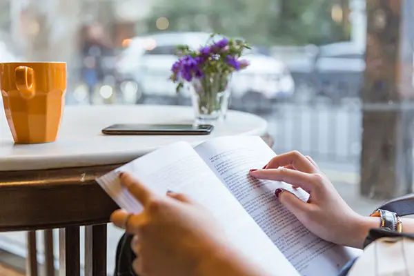 企业怎么招引项目人员